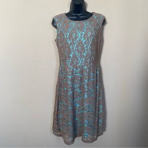 Enfocus Studio Teal and Tan Overlay Lace Sleeveless Dress